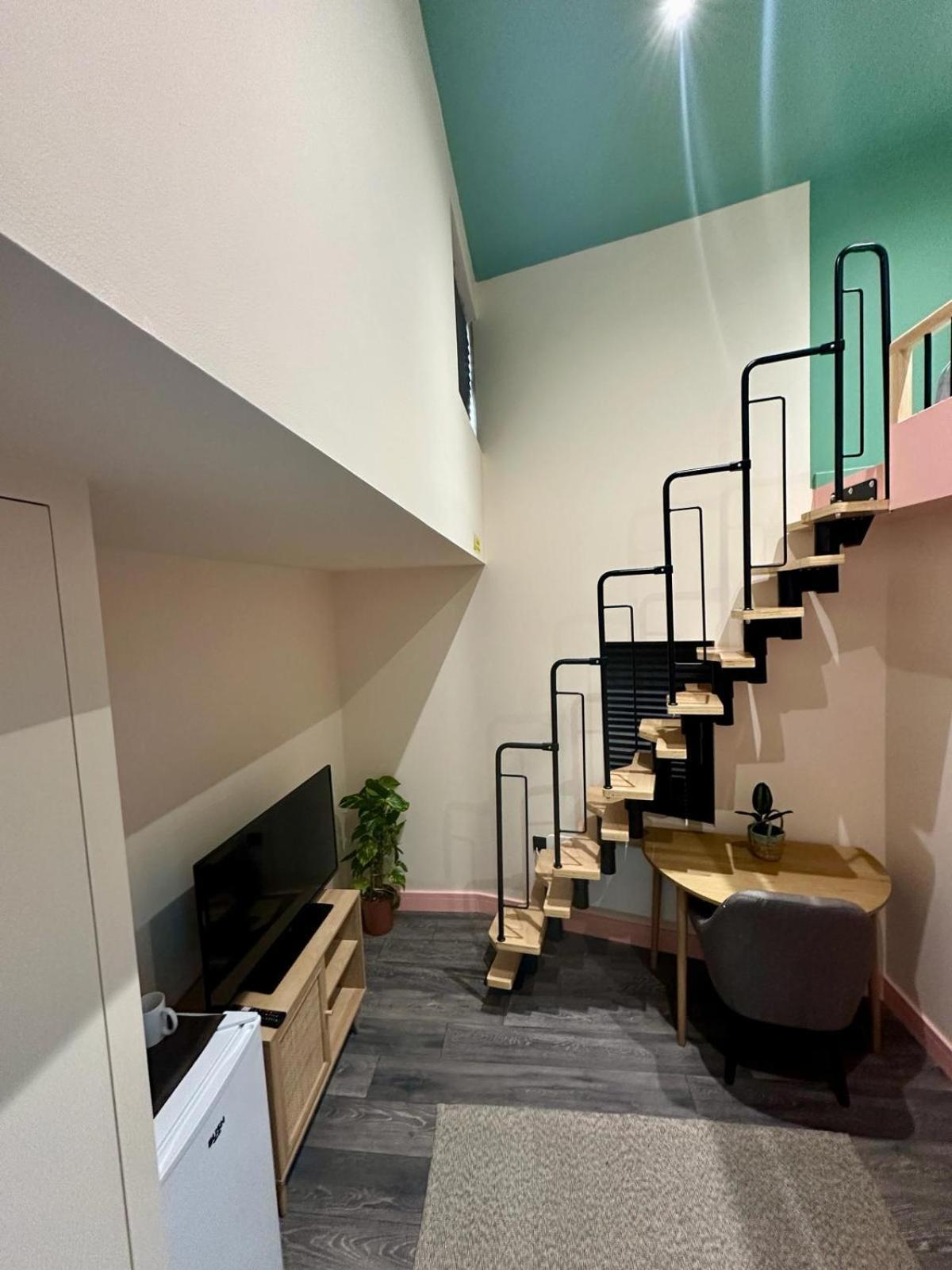 Cozy En-Suite Loft In Trendy Local ロンドン エクステリア 写真